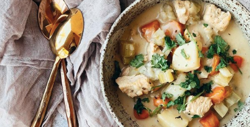 Instant Pot Chicken Pot Pie Soup by @melissas_healthykitchen